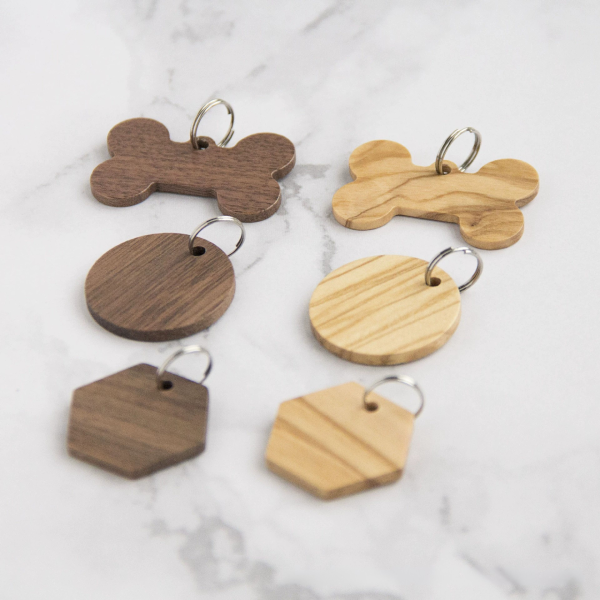 宠物项圈去水印1 Handcrafted Wooden Pet Name Tag for Dogs & Cats - Silent Ultra-Light Walnut & Olive Wood Custom ID Tag for Collars