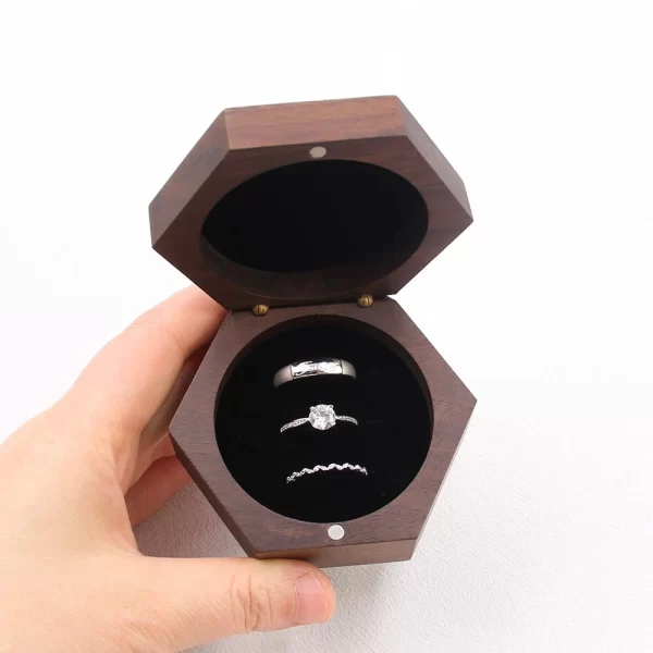戒指盒5 (3) Handcrafted Vintage Hexagon Solid Walnut 3-Slot Wooden Ring Box for Wedding & Proposal