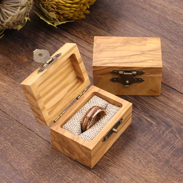 戒指盒7 (7) Handcrafted Solid Olive Wood Ring Box with Vintage Brass Latch for Proposal & Wedding