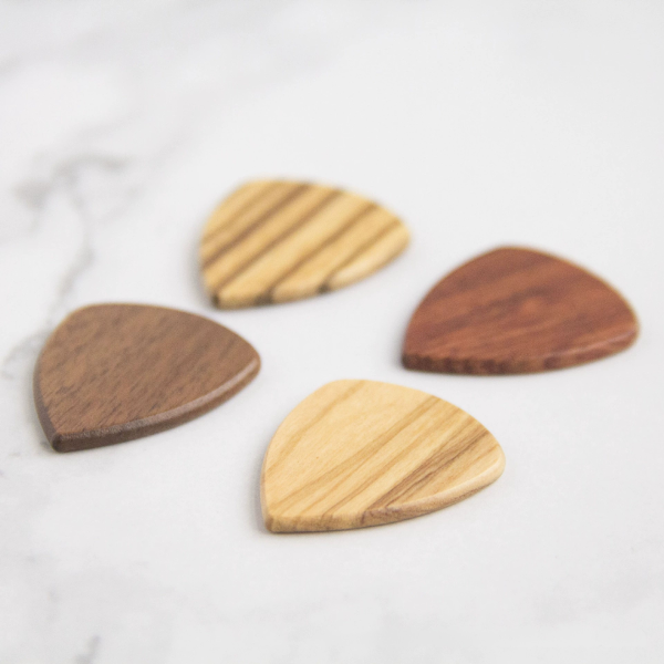D4M6W7iD Handcrafted Solid Wood Guitar Picks - Natural Hardwood Plectrums for Acoustic & Electric Guitars (White Oak, Olive, Walnut, Ebony & More)