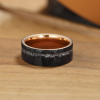 戒指6-4 8mm Black Hammered Tungsten Ring for Men - Sleek Textured Wedding Band