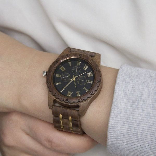 手表7 (1) Men's Solid Walnut Wood & Gold Metal Chronograph Watch with Japanese Miyota Movement