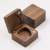 收纳盒1-4 Handcrafted Square Solid Walnut Wood Guitar Pick Box - Holds Up to 4 Picks